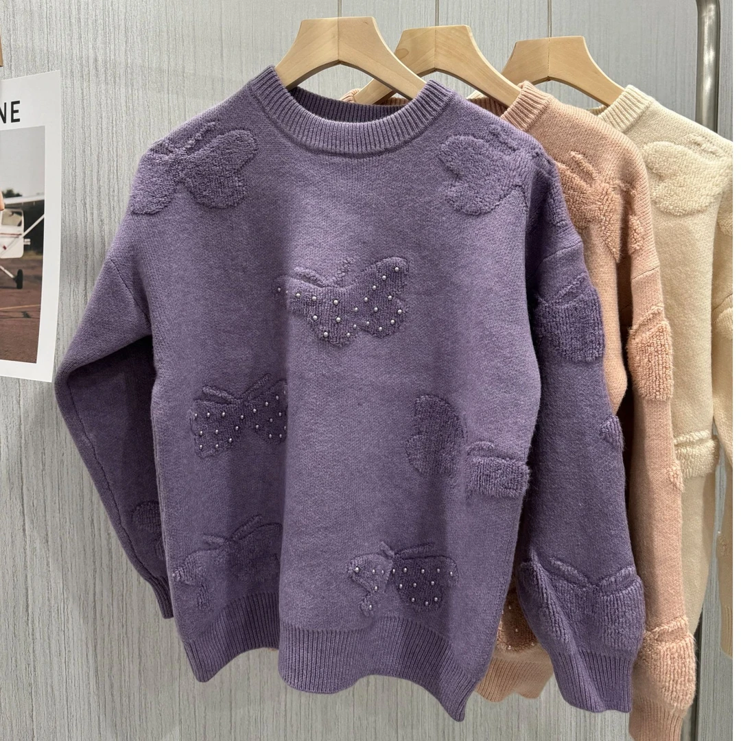 秋季新款立体蝴蝶浮花钉珠圆领套头针织毛衣