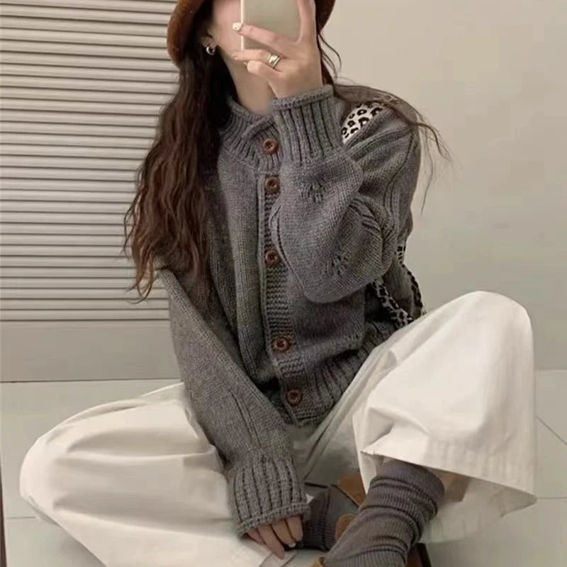 日系复古镂空羊毛针织开衫女宽松卷边立领设计感短款软妹毛衣外套