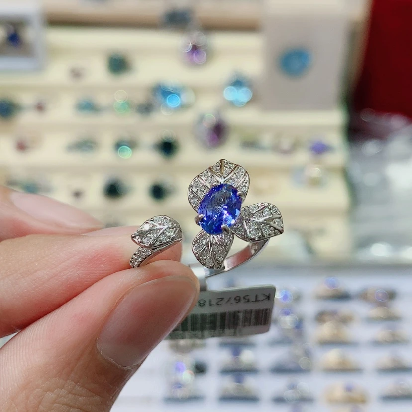 【闪购商品】坦桑石戒指银S925镶嵌小****狗