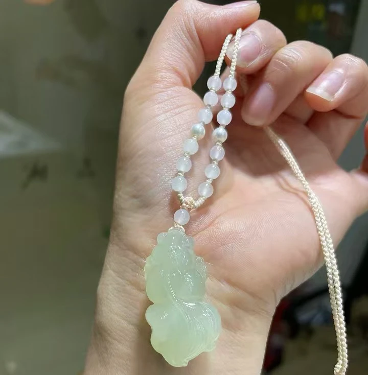 天然和田玉吊坠晴水色金鱼吊坠金玉满堂精美雕刻时尚气质