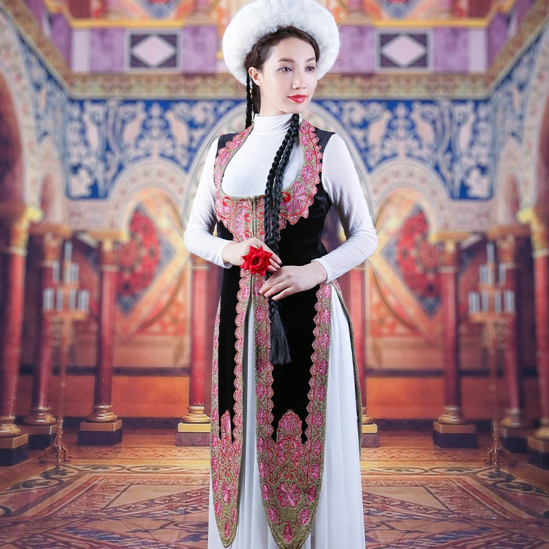 新疆舞金丝绒长款舞台外搭演出服维吾尔族民族风广场舞舞蹈长袷袢