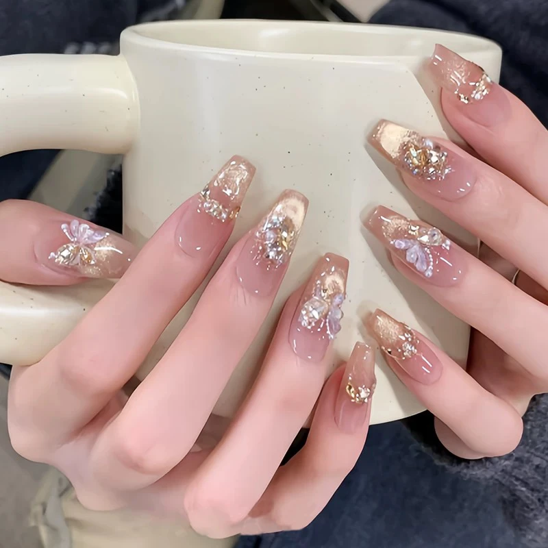 秋冬烫金蝴蝶纯手工光疗美甲短款指甲穿戴甲简约梯形重复美甲钻