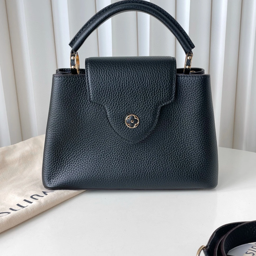 95新 LouisVuitton/路易威登 capucinesbb 黑金单肩包 BJM10-1096