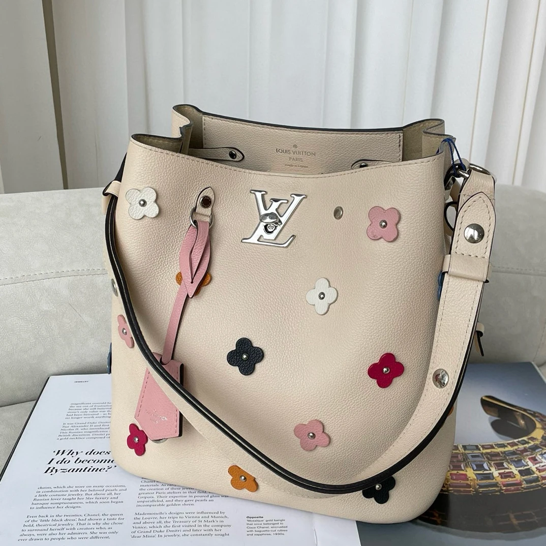 99新 LouisVuitton/路易威登 lockme系列限定水桶包BJM10-1186