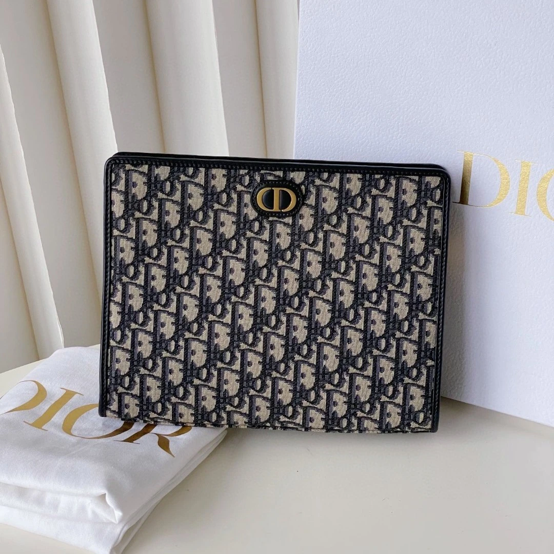 99新 DIOR/迪奥 蒙田30洗漱包盒子尘袋保卡中检JM12-0297