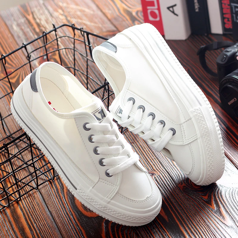 人本女士厚底帆布鞋2021秋季新款低帮系带舒适透气简约百搭松糕鞋