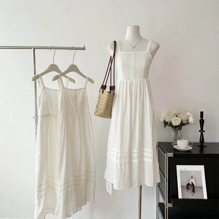 夏季法式气质连衣裙白色小众收腰韩版甜美度假仙女裙显瘦长裙子