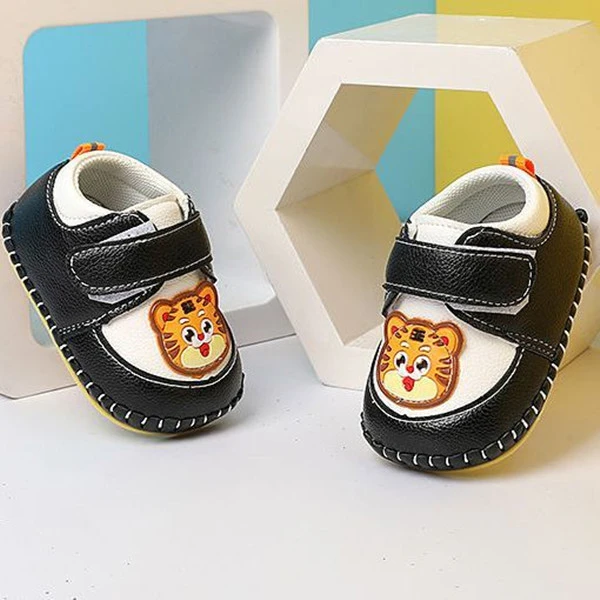 春秋款婴儿鞋学步鞋手抱室内婴儿鞋皮面单鞋宝宝学步鞋0-1岁软底