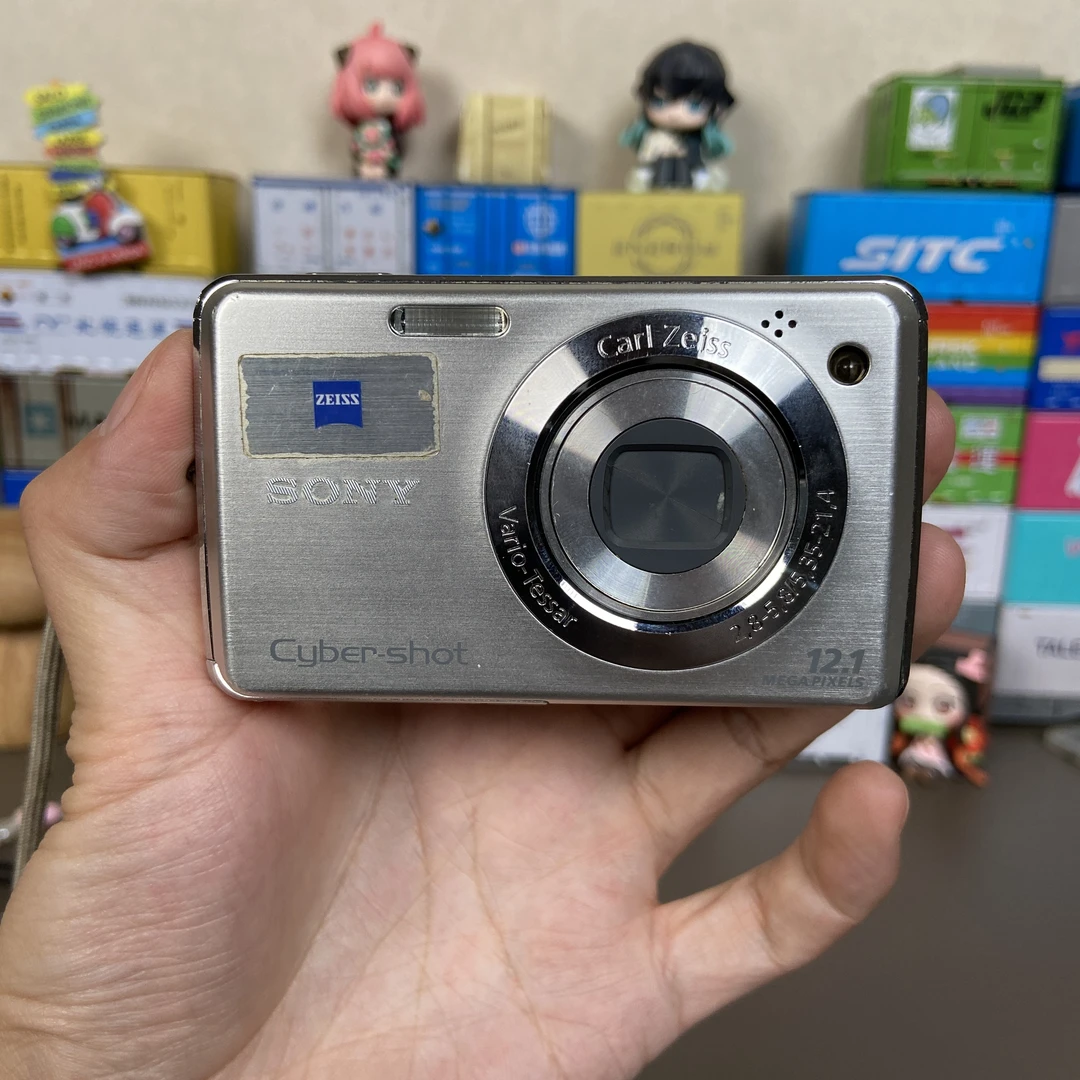 95新 Sony/索尼 【W220】4倍光学变焦 1210万像素