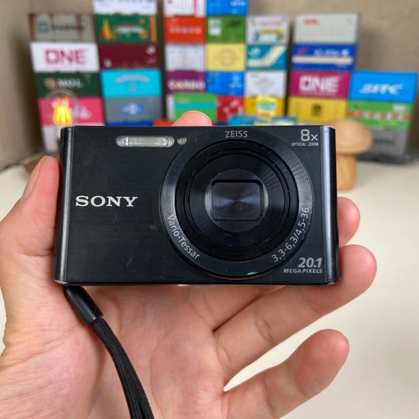 95新 Sony/索尼 【W830】小长焦 8倍光学变焦 2010万像素 ccd相机