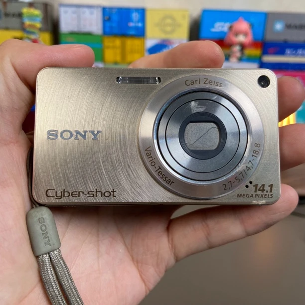 95新 Sony/索尼 【W350】4倍光学变焦 1400万像素 人像自带磨皮