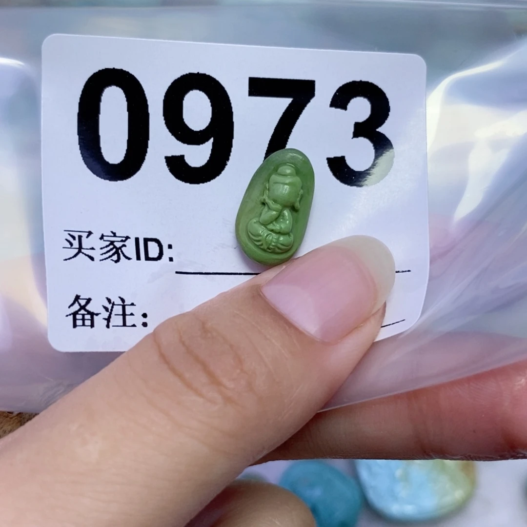 绿松石配饰未镶嵌乖*女