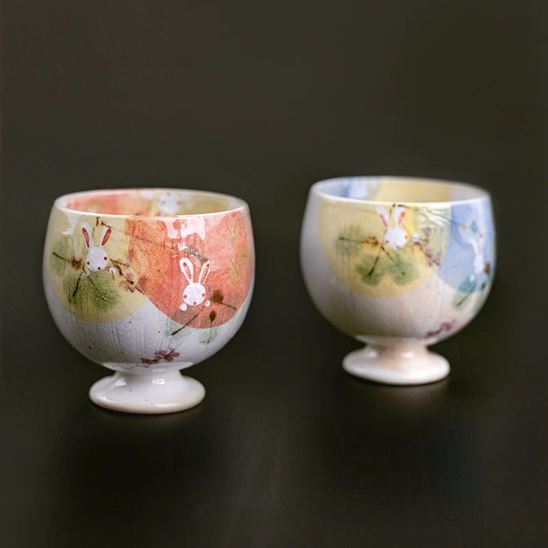 同合日本进口灶师窑山花兔清酒杯子日式陶瓷品茗茶杯高脚茶杯对杯