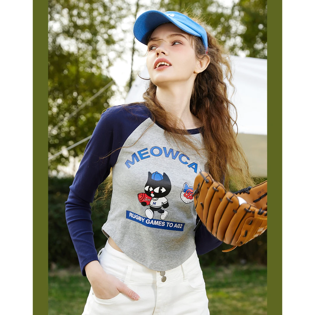 a02【妍妍专属】美式卡通长袖T恤上衣撞色插肩袖修身AES1T3681Z