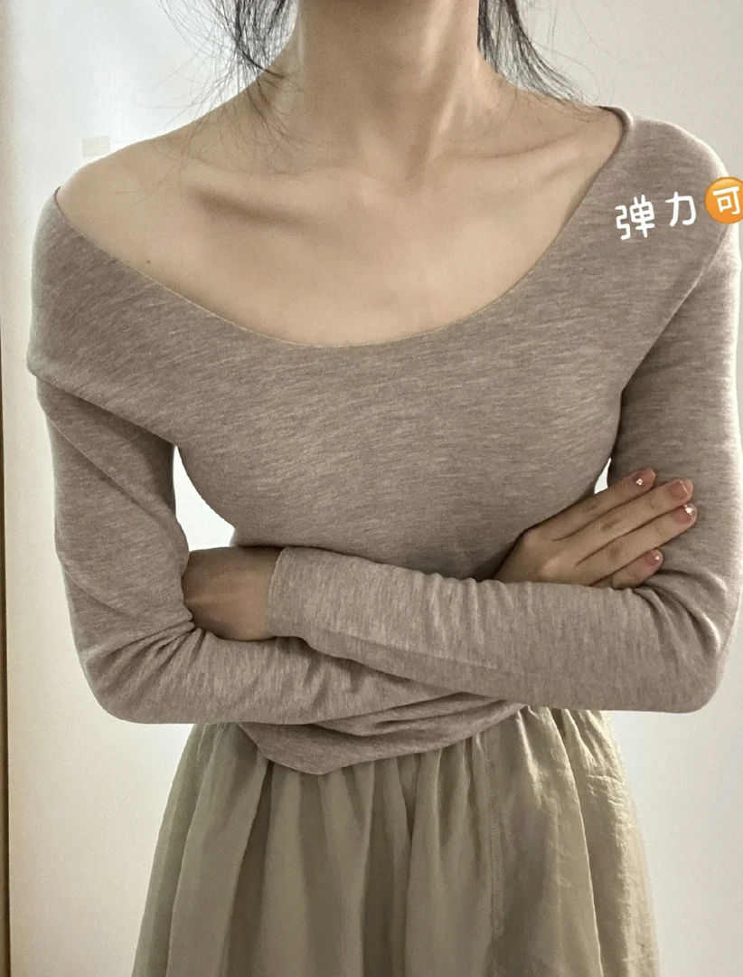 美式圆领德绒保暖辣妹上衣冬季新款修身显瘦韩版设计感百搭女长袖