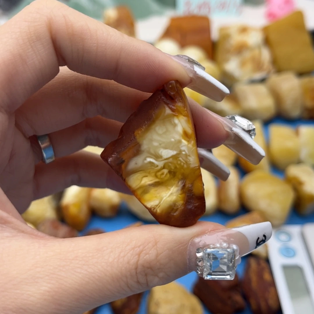 【闪购商品】定制琥珀未镶嵌想*?