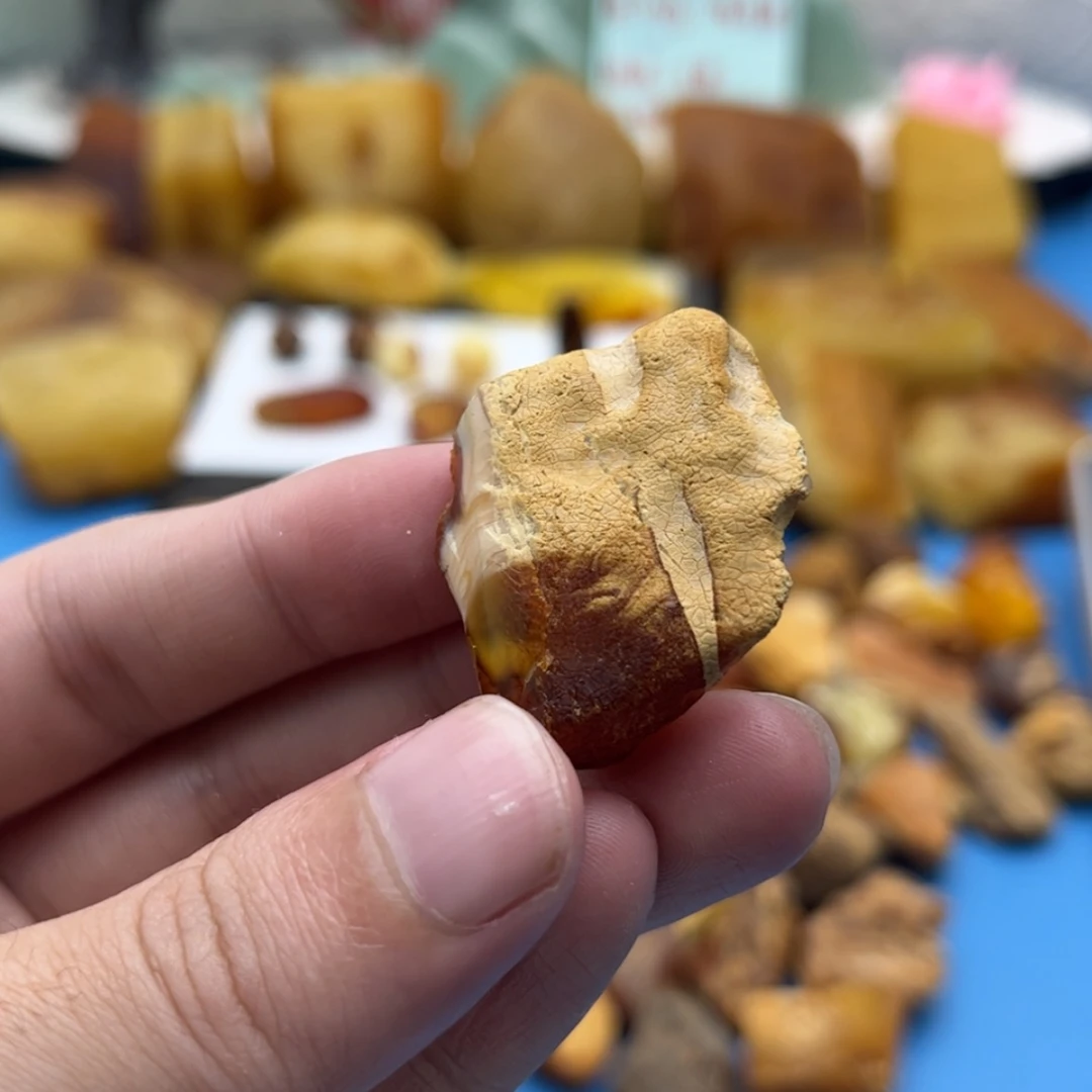 【闪购商品】定制琥珀未镶嵌饿***子