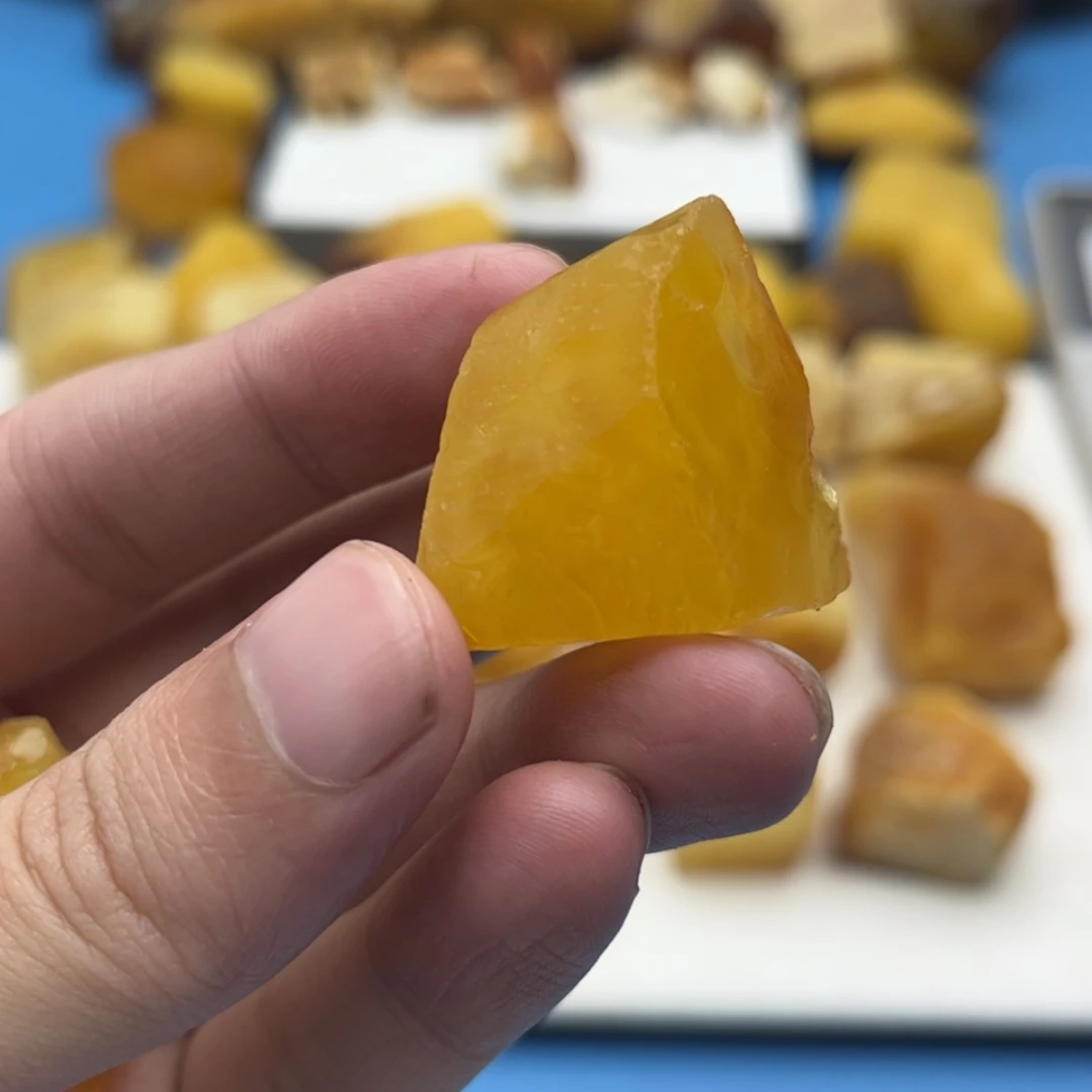 【闪购商品】定制琥珀未镶嵌虫*～