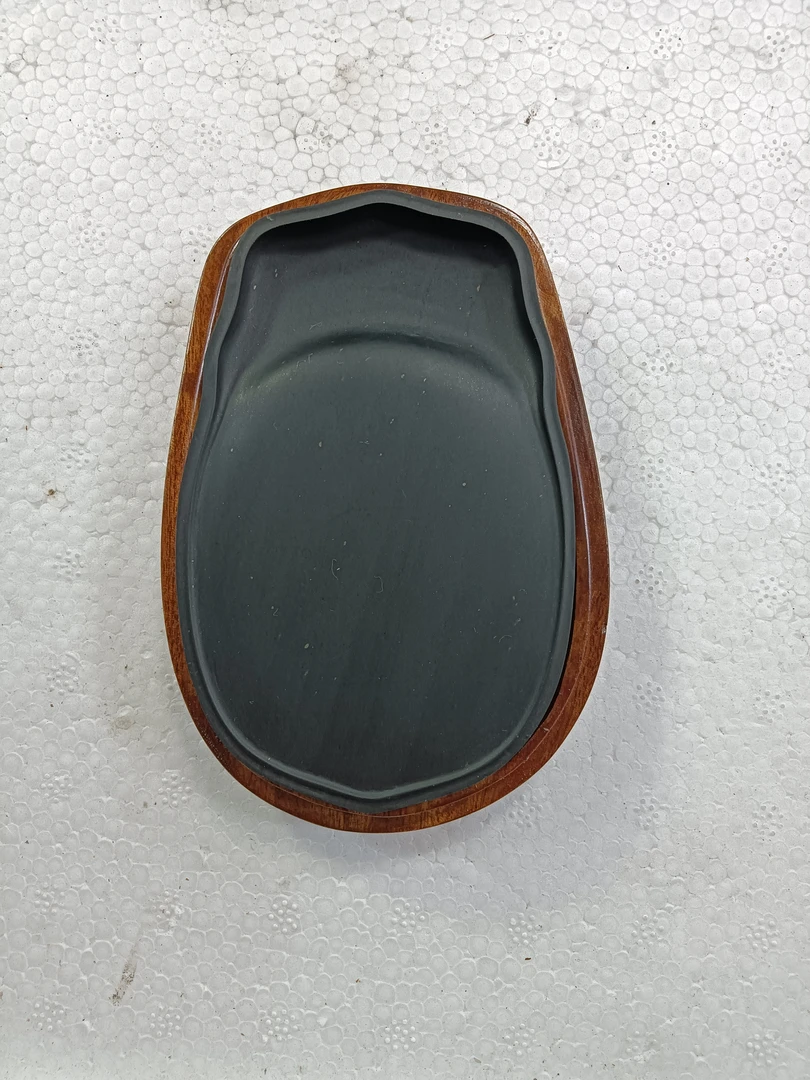 歙砚，金星坑黑龙尾，长宽高11.3/7.2/1厘米