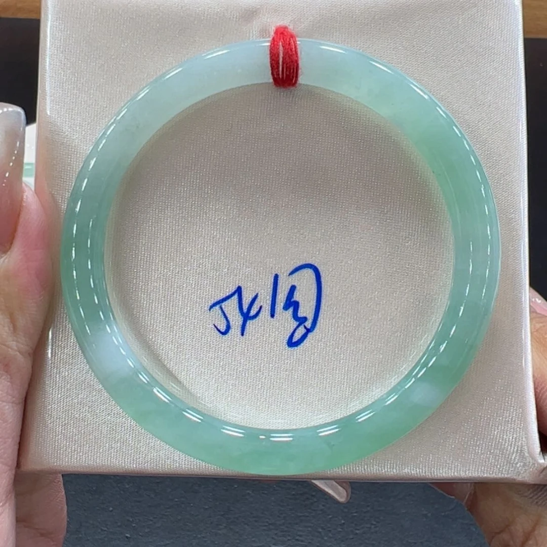 【闪购商品】翡翠手镯未镶嵌?***?手镯