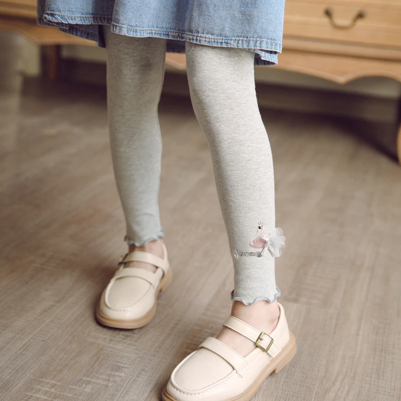 2025春秋季儿童打底裤韩版女童裤舒棉布女童打底裤小天鹅女童裤