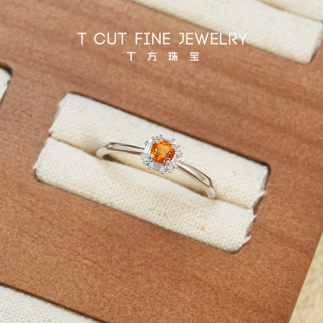 【浓郁暴力橙】天然黄水晶（4*4mm）暴力橙精致小方糖S925银戒指