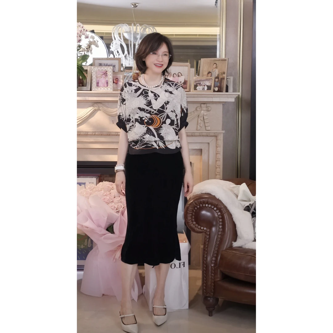 我是摩羯 巴黎街头 100桑蚕丝精致数码印花18MM双绉真丝小衫上衣