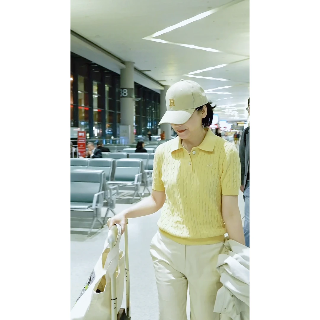 我是摩羯 机场穿搭 好彩32支双股高捻棉绞花肌理老钱风polo针织衫