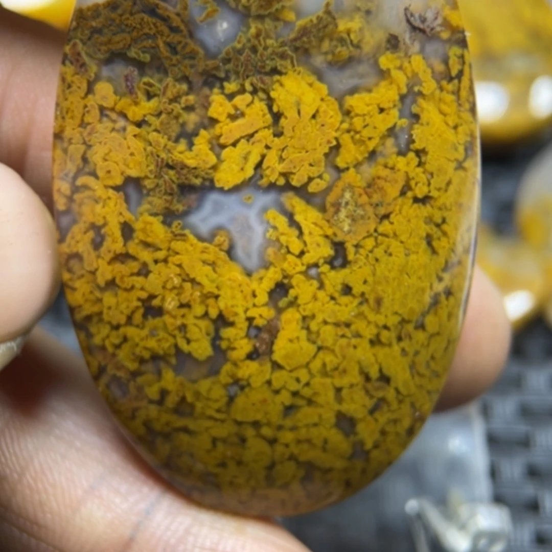 【闪购商品】玛瑙/玉髓颈饰未镶嵌落**寂