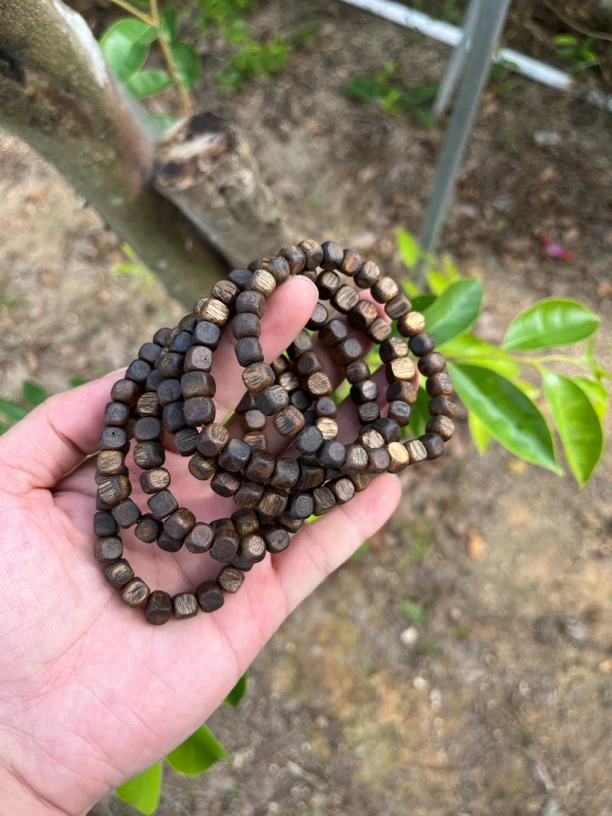 绿奇楠沉香方糖单圈约0.6多样性发一条