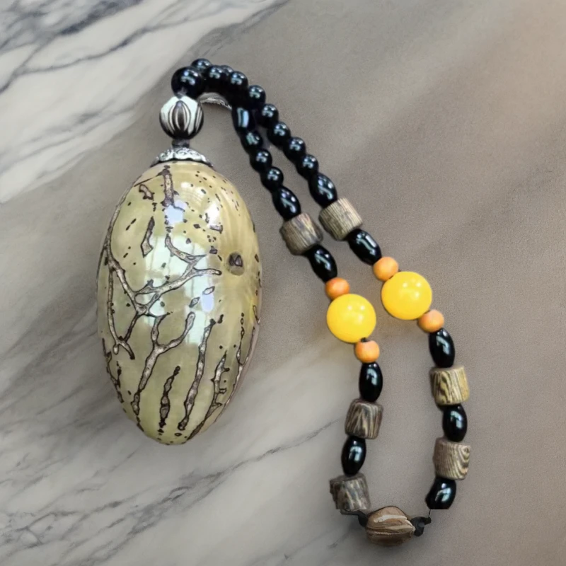 精选玉化大白果创意饰品