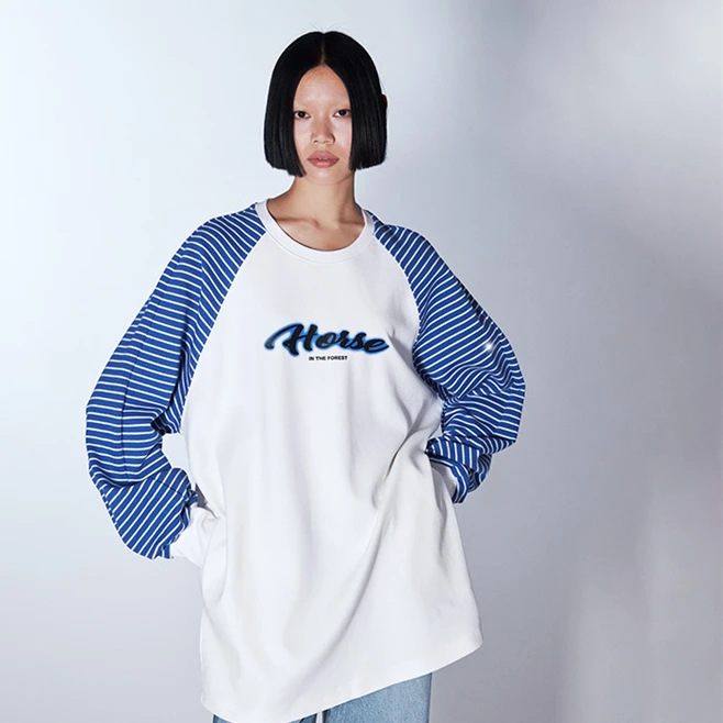 （2.23）O-32 潮牌情女款蓝白色调休闲长袖卫衣117323116003  16003