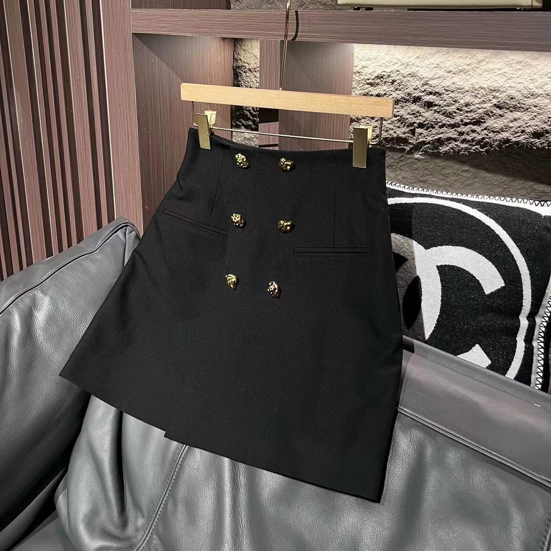 七奈推荐 【A】 不规则高腰双排扣短裙QN8372