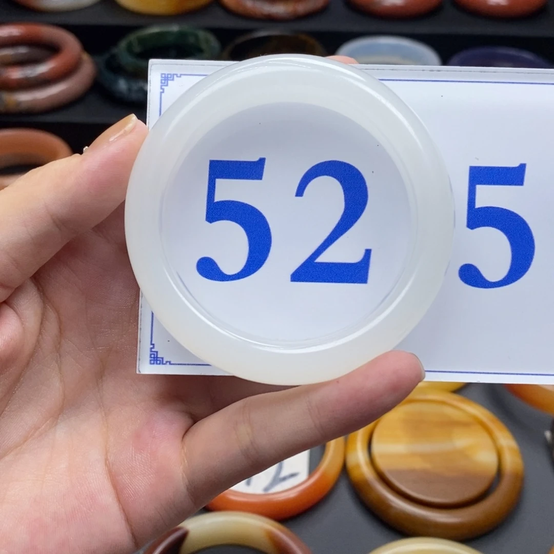 石英质玉（黄龙玉）手镯未镶嵌