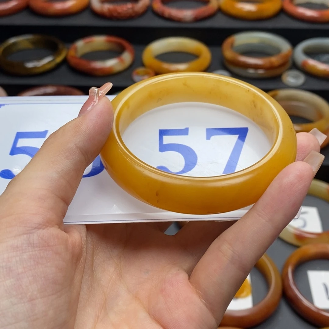 石英质玉（黄龙玉）手镯未镶嵌