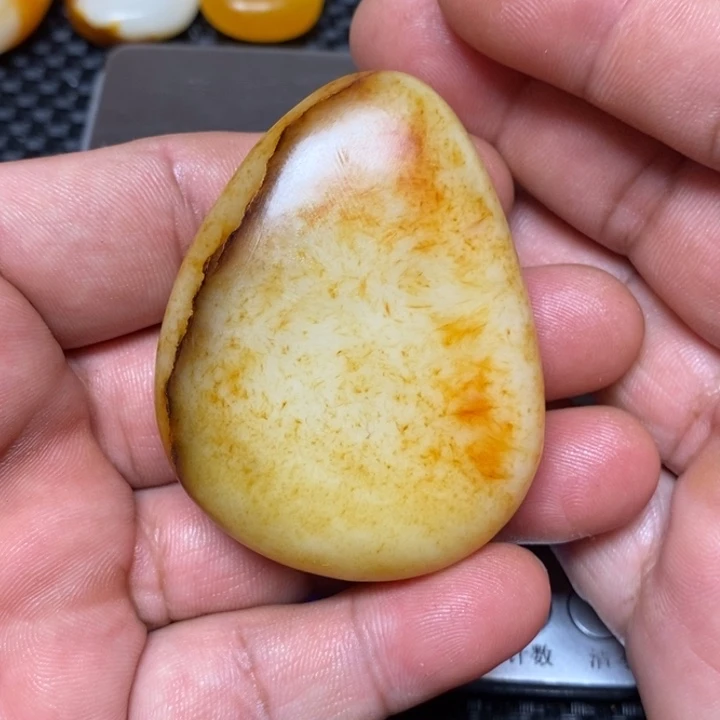 和田玉(糖玉)珠宝奇石未镶嵌
