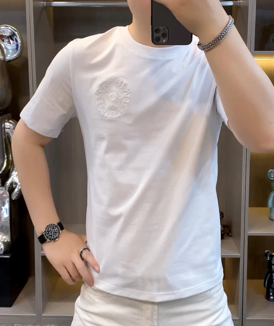 2011男士时尚潮流T恤白色圆领短袖夏季休闲时尚日常半袖