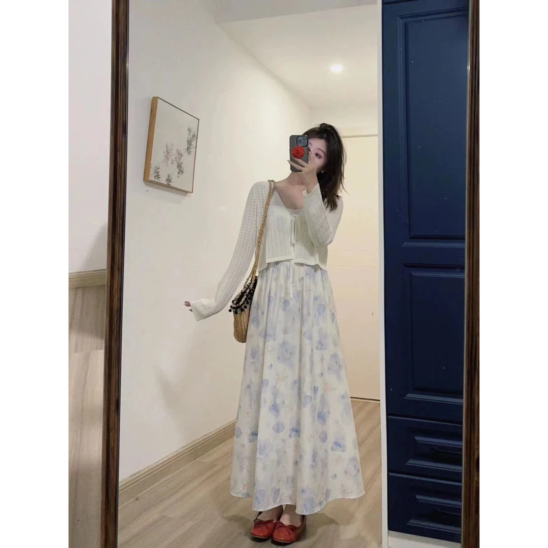 哺乳吊带碎花连衣裙女2025春夏新款法式裙子显瘦小众长款收腰印花