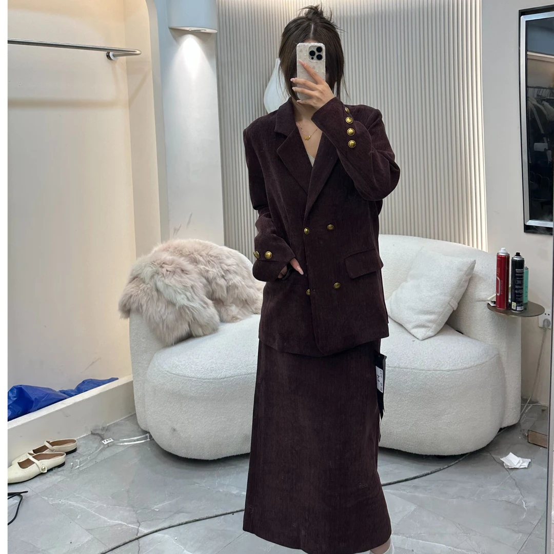 （果果专属）时尚减龄套装2024秋季新款纯色单排扣西服领外套半身裙