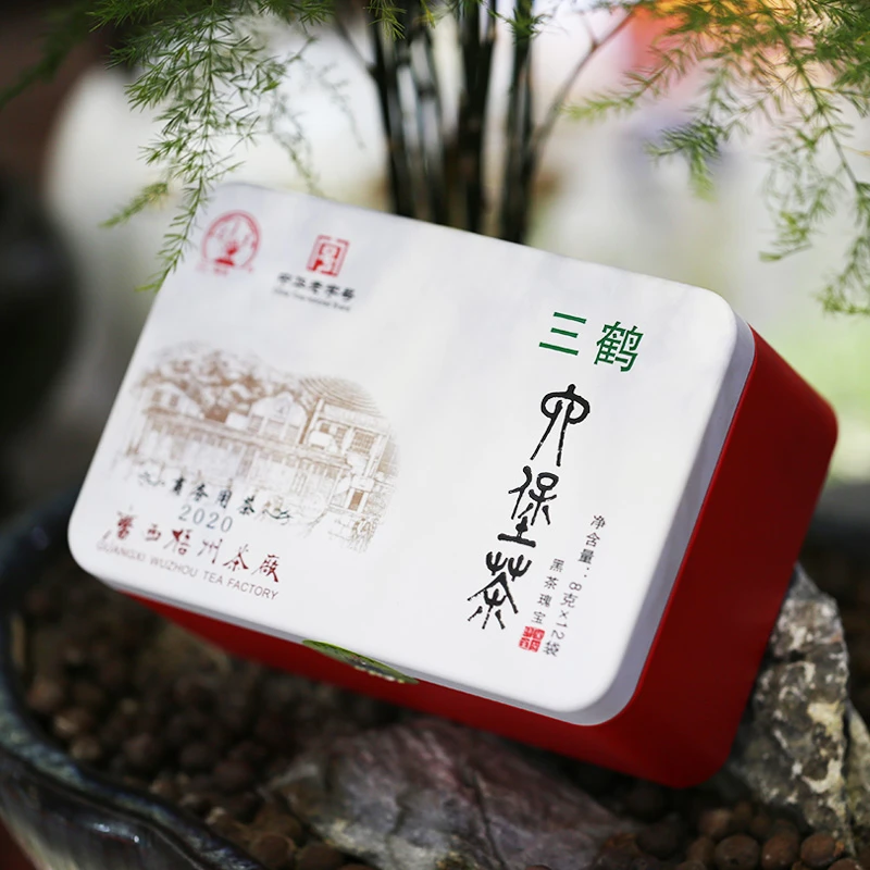 清泉茶铺【2013年商务用茶】 梧州三鹤六堡茶8g*12袋春春推荐