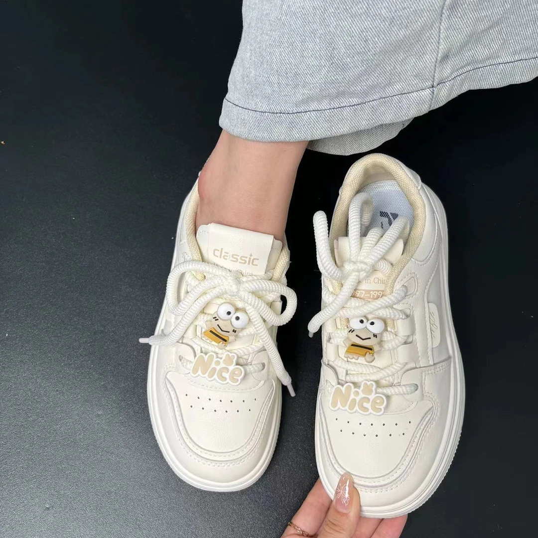 小白鞋子女款爆款百搭低帮小众板鞋休闲2024新款透气潮流韩版ins