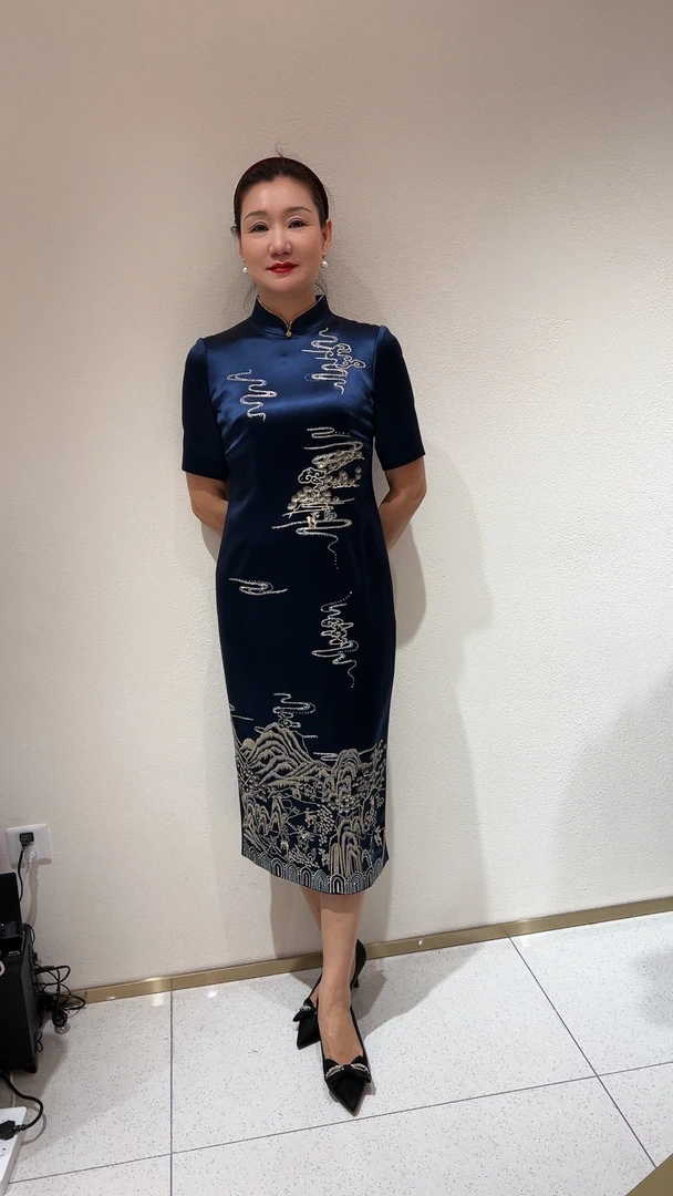 朱紫褕17527六礼慕天姿气质高贵旗袍显瘦时尚中长款优雅婚宴装