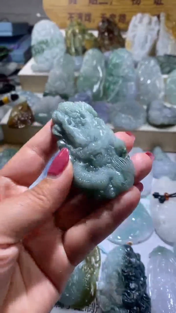 【闪购商品】定制翡翠未镶嵌龙牌