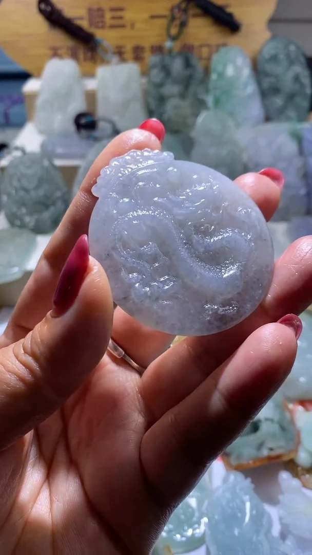 【闪购商品】定制翡翠未镶嵌吊坠