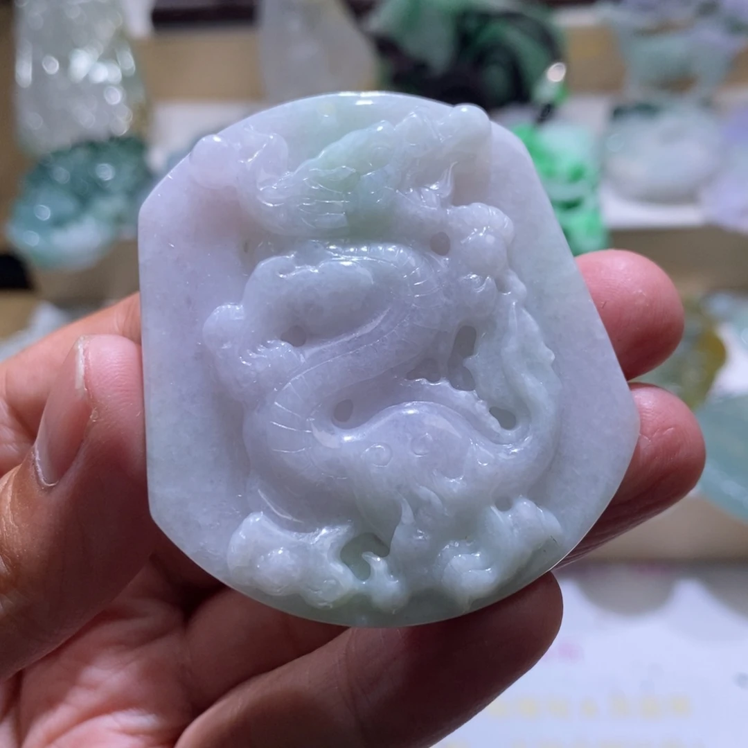 【闪购商品】翡翠颈饰未镶嵌龙牌