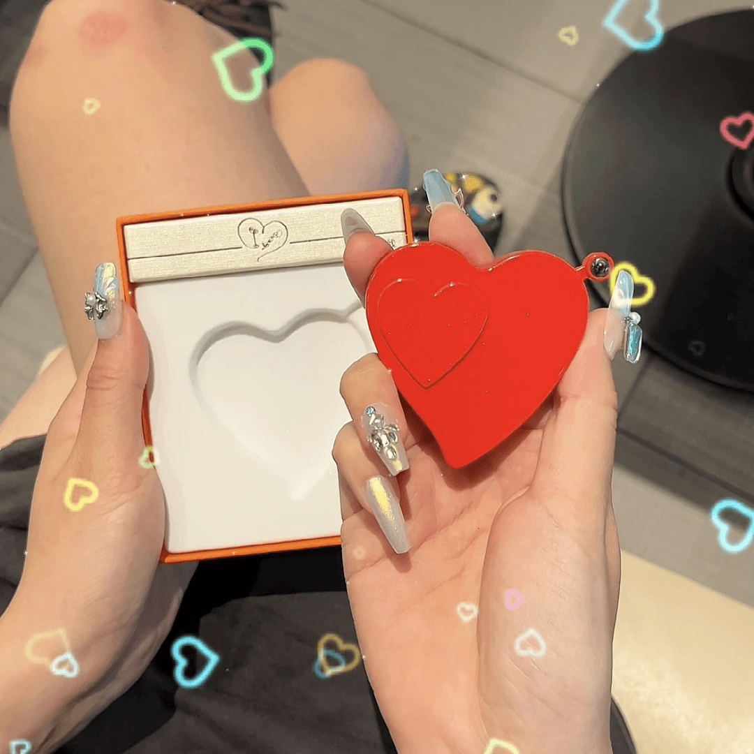 新款炫酷心形爱心打火机投影夜光情人节礼物送男友女友闺蜜ins