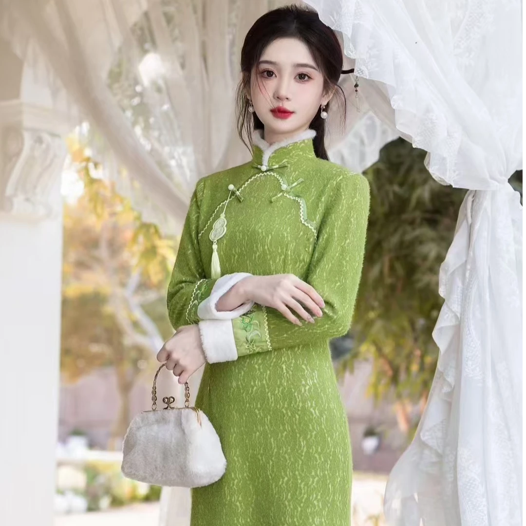 【风清余】2024冬季新款羽毛纱蕾丝少女温柔气质显瘦新中式日常旗袍