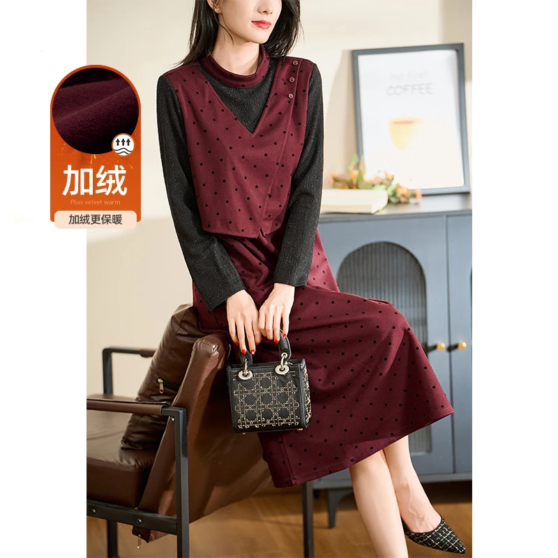 迪欧芙2024秋冬新款加绒加厚波点暗红色款长袖女连衣裙#DLQ87542