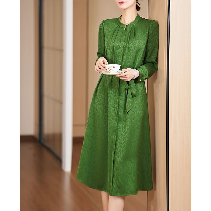 迪欧芙2024春季新款时尚气质简约复古优雅显白连衣裙女#CLQ16085