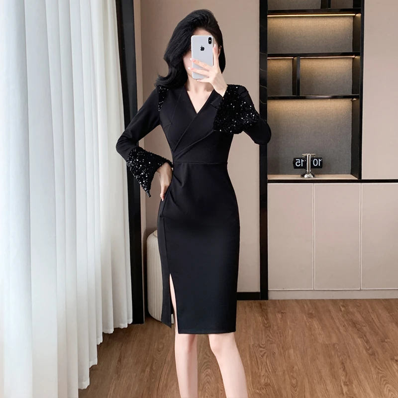 秋冬轻奢小众高级感女装长袖连衣裙气质高端高贵法式收腰小黑裙